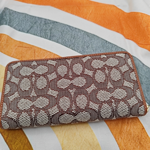 💕Coach Wallet - Picture 6 of 7